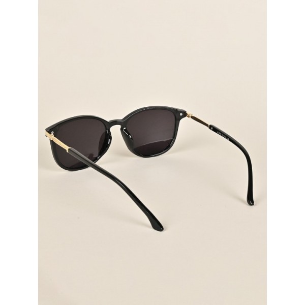 Women Black UV Protected Wayfarer Sunglasses